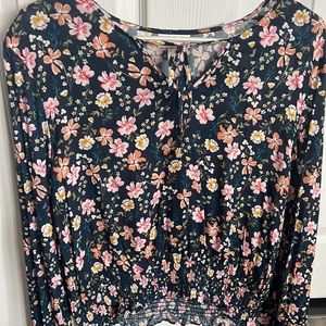 SO Floral Blouse Size Large